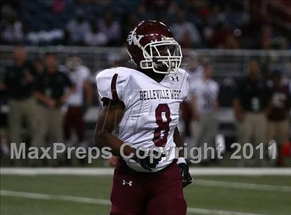 Thumbnail 2 in O'Fallon vs. Belleville West (Great American Football Classic) photogallery.