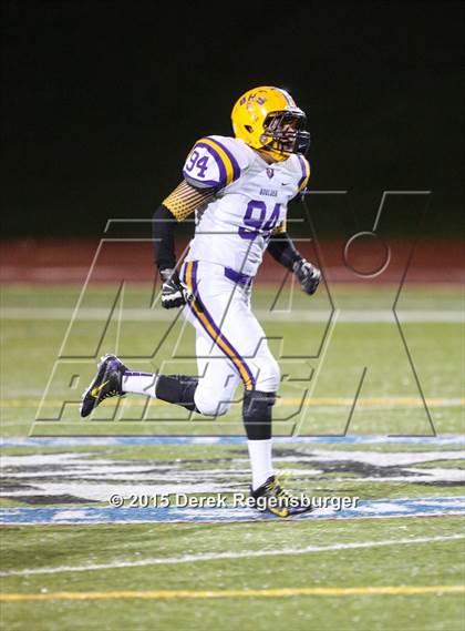 Thumbnail 3 in Boulder vs Legacy (CHSAA 5A 1st Round) photogallery.