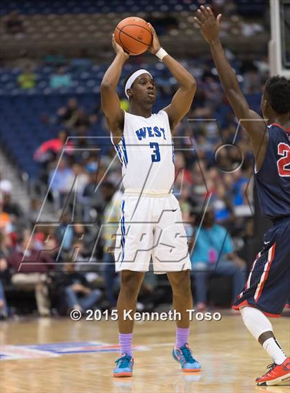 Thumbnail 1 in Clear Lake vs. Plano West (UIL 6A Final) photogallery.