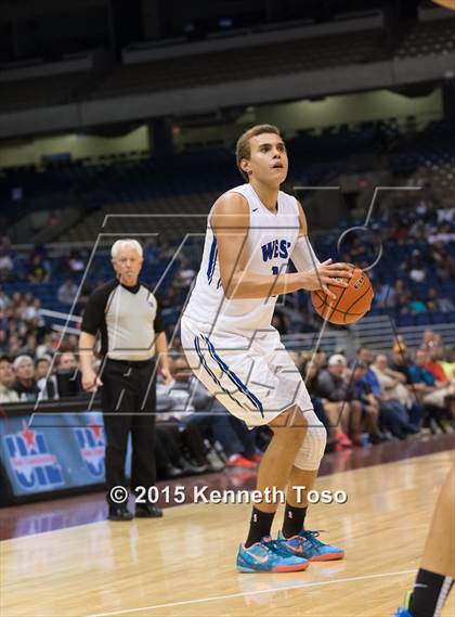 Thumbnail 1 in Clear Lake vs. Plano West (UIL 6A Final) photogallery.