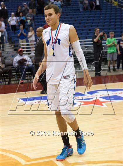 Thumbnail 2 in Clear Lake vs. Plano West (UIL 6A Final) photogallery.