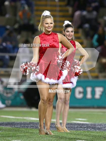 Thumbnail 1 in Cathedral Catholic vs. Helix (CIF SDS Open Division Final) photogallery.