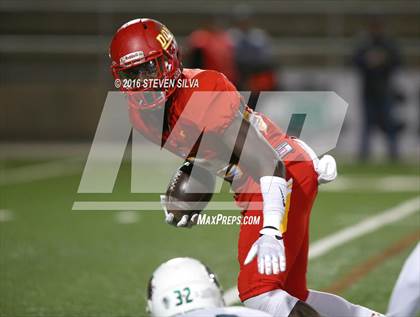 Thumbnail 3 in Cathedral Catholic vs. Helix (CIF SDS Open Division Final) photogallery.