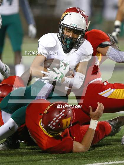 Thumbnail 3 in Cathedral Catholic vs. Helix (CIF SDS Open Division Final) photogallery.