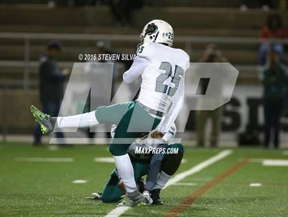 Thumbnail 3 in Cathedral Catholic vs. Helix (CIF SDS Open Division Final) photogallery.