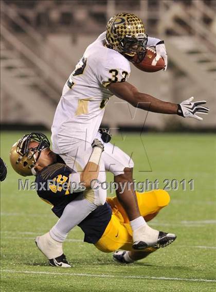 Thumbnail 3 in Plant vs. St. Thomas Aquinas (FHSAA 5A Final) photogallery.