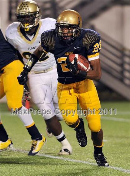 Thumbnail 3 in Plant vs. St. Thomas Aquinas (FHSAA 5A Final) photogallery.