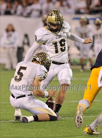 Thumbnail 1 in Plant vs. St. Thomas Aquinas (FHSAA 5A Final) photogallery.