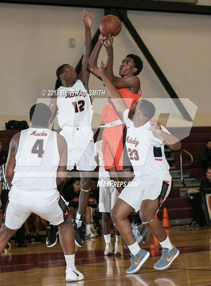 Thumbnail 2 in Amherst Central @ McKinley (MLK Classic) photogallery.