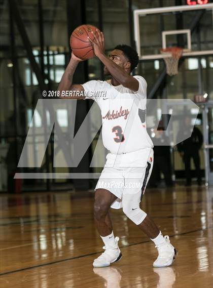 Thumbnail 1 in Amherst Central @ McKinley (MLK Classic) photogallery.