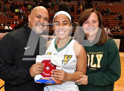 Thumbnail 3 in Harvard-Westlake vs. Long Beach Poly (CIF SS Open DIV Final) photogallery.