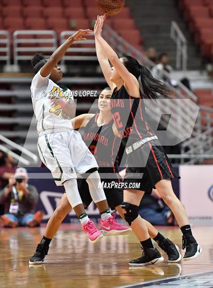 Thumbnail 2 in Harvard-Westlake vs. Long Beach Poly (CIF SS Open DIV Final) photogallery.