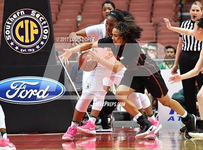 Thumbnail 1 in Harvard-Westlake vs. Long Beach Poly (CIF SS Open DIV Final) photogallery.