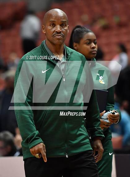Thumbnail 2 in Harvard-Westlake vs. Long Beach Poly (CIF SS Open DIV Final) photogallery.