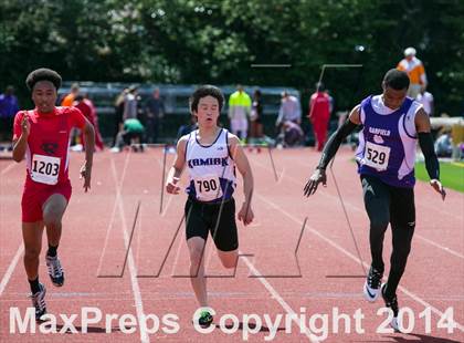 Thumbnail 1 in Bellevue Invitational photogallery.