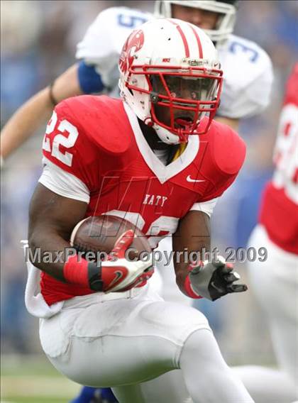 Thumbnail 1 in New Braunfels vs. Katy (Texas 5A D2 Semifinals) photogallery.