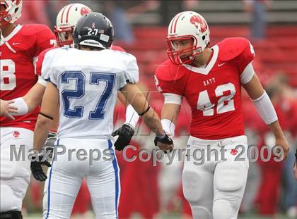 Thumbnail 3 in New Braunfels vs. Katy (Texas 5A D2 Semifinals) photogallery.