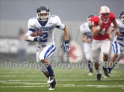Thumbnail 3 in New Braunfels vs. Katy (Texas 5A D2 Semifinals) photogallery.