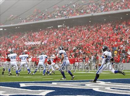 Thumbnail 3 in New Braunfels vs. Katy (Texas 5A D2 Semifinals) photogallery.