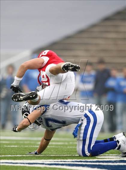 Thumbnail 3 in New Braunfels vs. Katy (Texas 5A D2 Semifinals) photogallery.