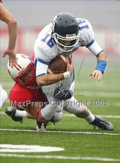 Thumbnail 1 in New Braunfels vs. Katy (Texas 5A D2 Semifinals) photogallery.