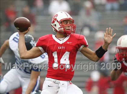 Thumbnail 2 in New Braunfels vs. Katy (Texas 5A D2 Semifinals) photogallery.