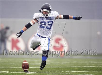 Thumbnail 2 in New Braunfels vs. Katy (Texas 5A D2 Semifinals) photogallery.