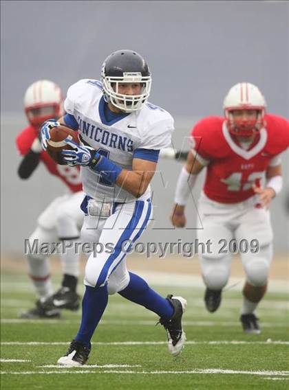 Thumbnail 3 in New Braunfels vs. Katy (Texas 5A D2 Semifinals) photogallery.