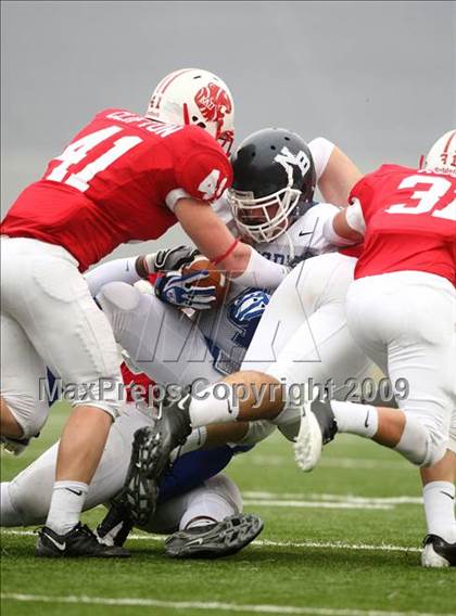 Thumbnail 3 in New Braunfels vs. Katy (Texas 5A D2 Semifinals) photogallery.