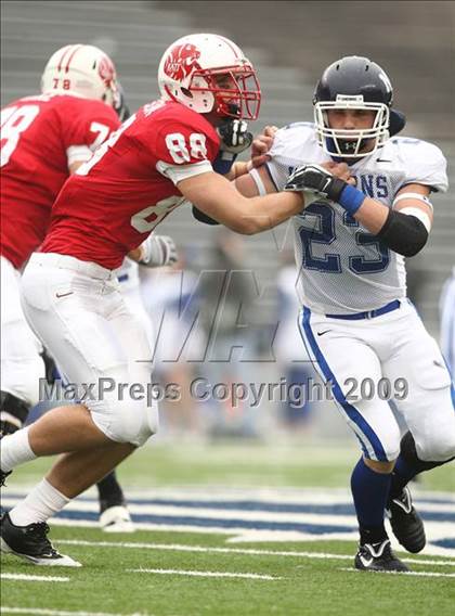 Thumbnail 1 in New Braunfels vs. Katy (Texas 5A D2 Semifinals) photogallery.