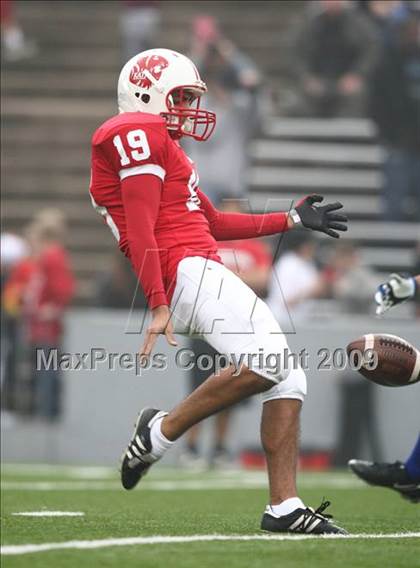 Thumbnail 3 in New Braunfels vs. Katy (Texas 5A D2 Semifinals) photogallery.