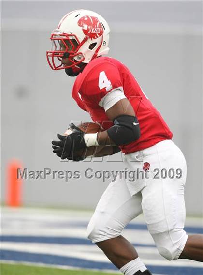 Thumbnail 1 in New Braunfels vs. Katy (Texas 5A D2 Semifinals) photogallery.