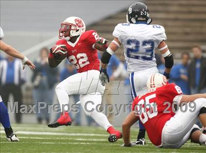 Thumbnail 1 in New Braunfels vs. Katy (Texas 5A D2 Semifinals) photogallery.