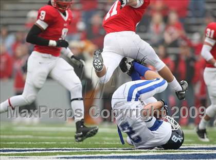 Thumbnail 1 in New Braunfels vs. Katy (Texas 5A D2 Semifinals) photogallery.