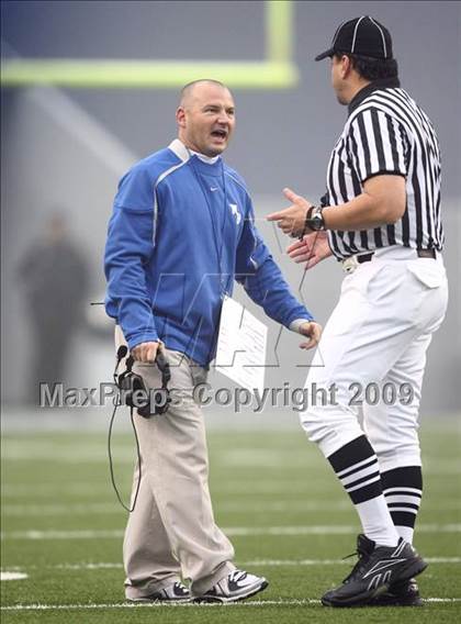 Thumbnail 2 in New Braunfels vs. Katy (Texas 5A D2 Semifinals) photogallery.