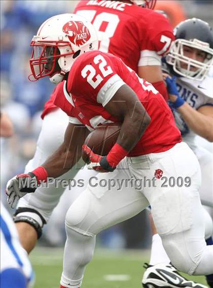 Thumbnail 3 in New Braunfels vs. Katy (Texas 5A D2 Semifinals) photogallery.