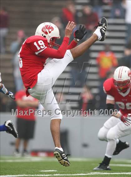 Thumbnail 1 in New Braunfels vs. Katy (Texas 5A D2 Semifinals) photogallery.