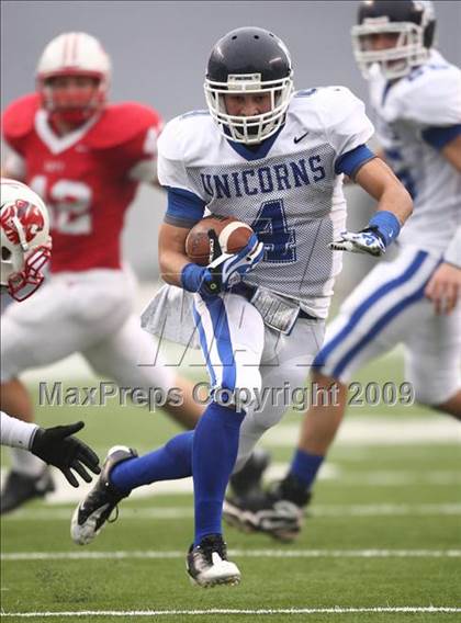 Thumbnail 2 in New Braunfels vs. Katy (Texas 5A D2 Semifinals) photogallery.