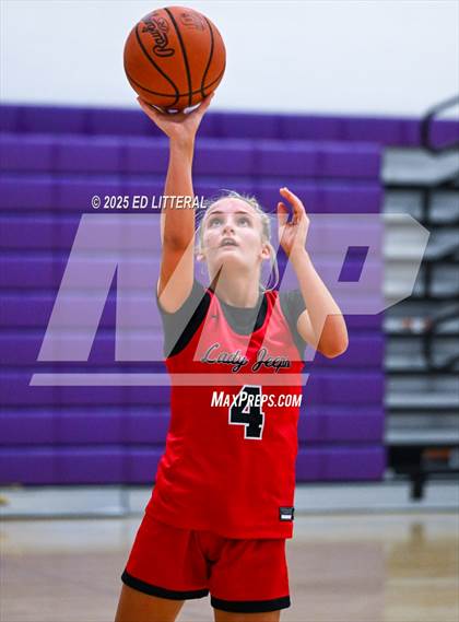 Thumbnail 3 in South Webster @ Chesapeake photogallery.