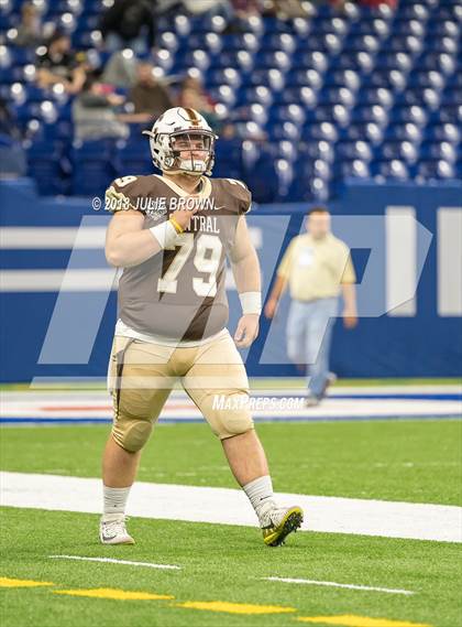 Thumbnail 1 in Fort Wayne Bishop Dwenger vs Evansville Central (IHSAA 4A Final) photogallery.