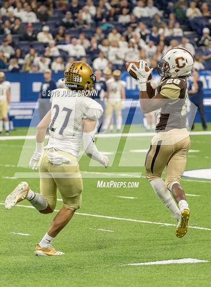 Thumbnail 3 in Fort Wayne Bishop Dwenger vs Evansville Central (IHSAA 4A Final) photogallery.