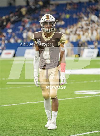 Thumbnail 1 in Fort Wayne Bishop Dwenger vs Evansville Central (IHSAA 4A Final) photogallery.