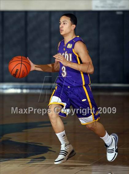 Thumbnail 1 in Pasadena Memorial vs. McAllen (McDonalds Texas Invitational) photogallery.