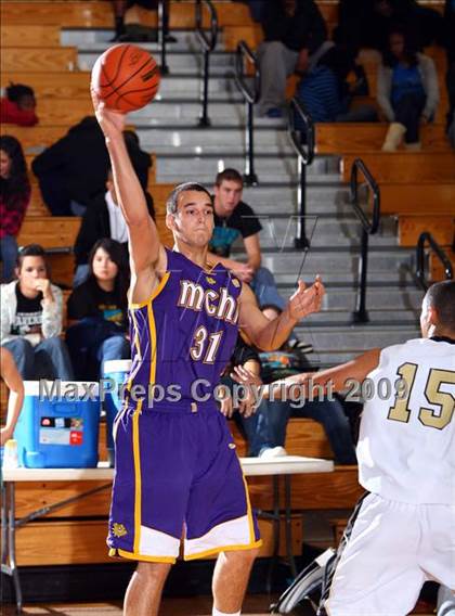 Thumbnail 1 in Pasadena Memorial vs. McAllen (McDonalds Texas Invitational) photogallery.