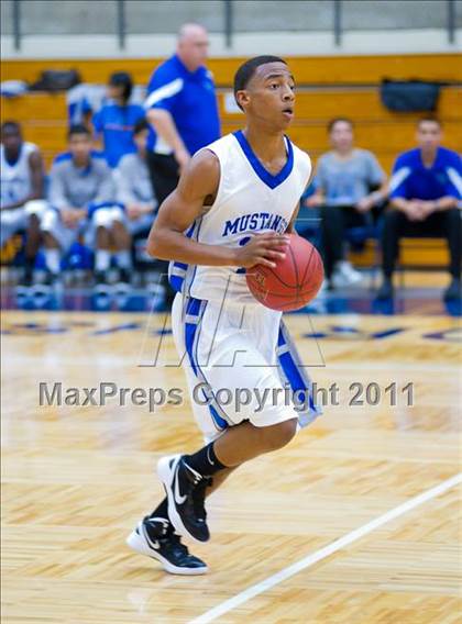 Thumbnail 1 in MacArthur @ Jay photogallery.