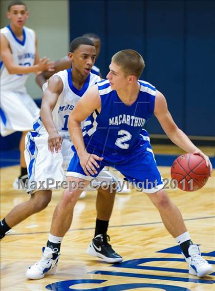 Thumbnail 1 in MacArthur @ Jay photogallery.