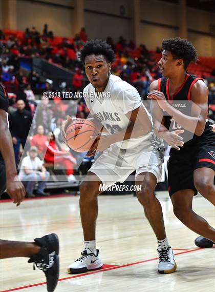 Thumbnail 3 in Centennial vs. University photogallery.