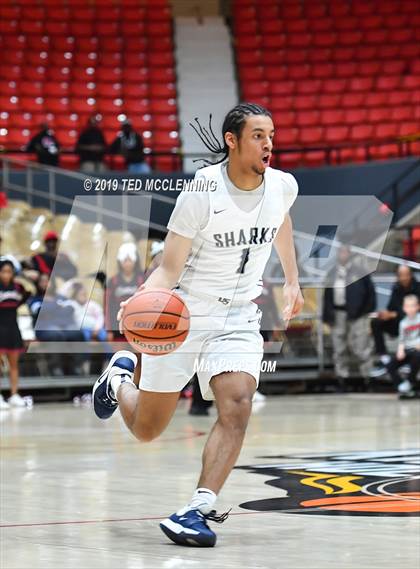 Thumbnail 1 in Centennial vs. University photogallery.