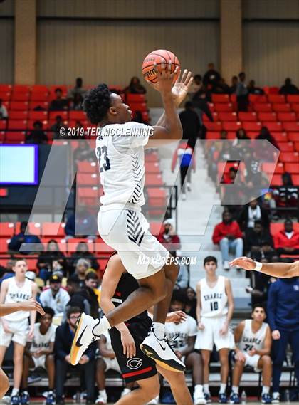Thumbnail 3 in Centennial vs. University photogallery.