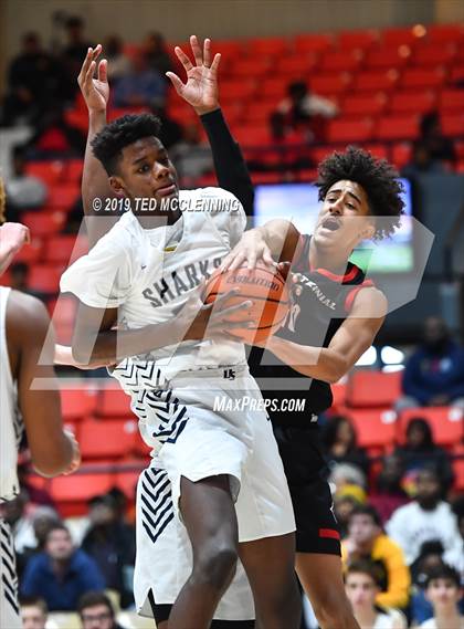 Thumbnail 2 in Centennial vs. University photogallery.